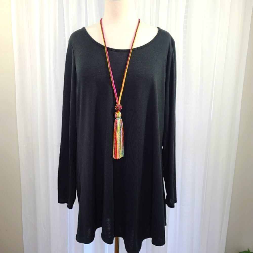 Melissa Paige Asymmetrical Tunic WITH Necklace